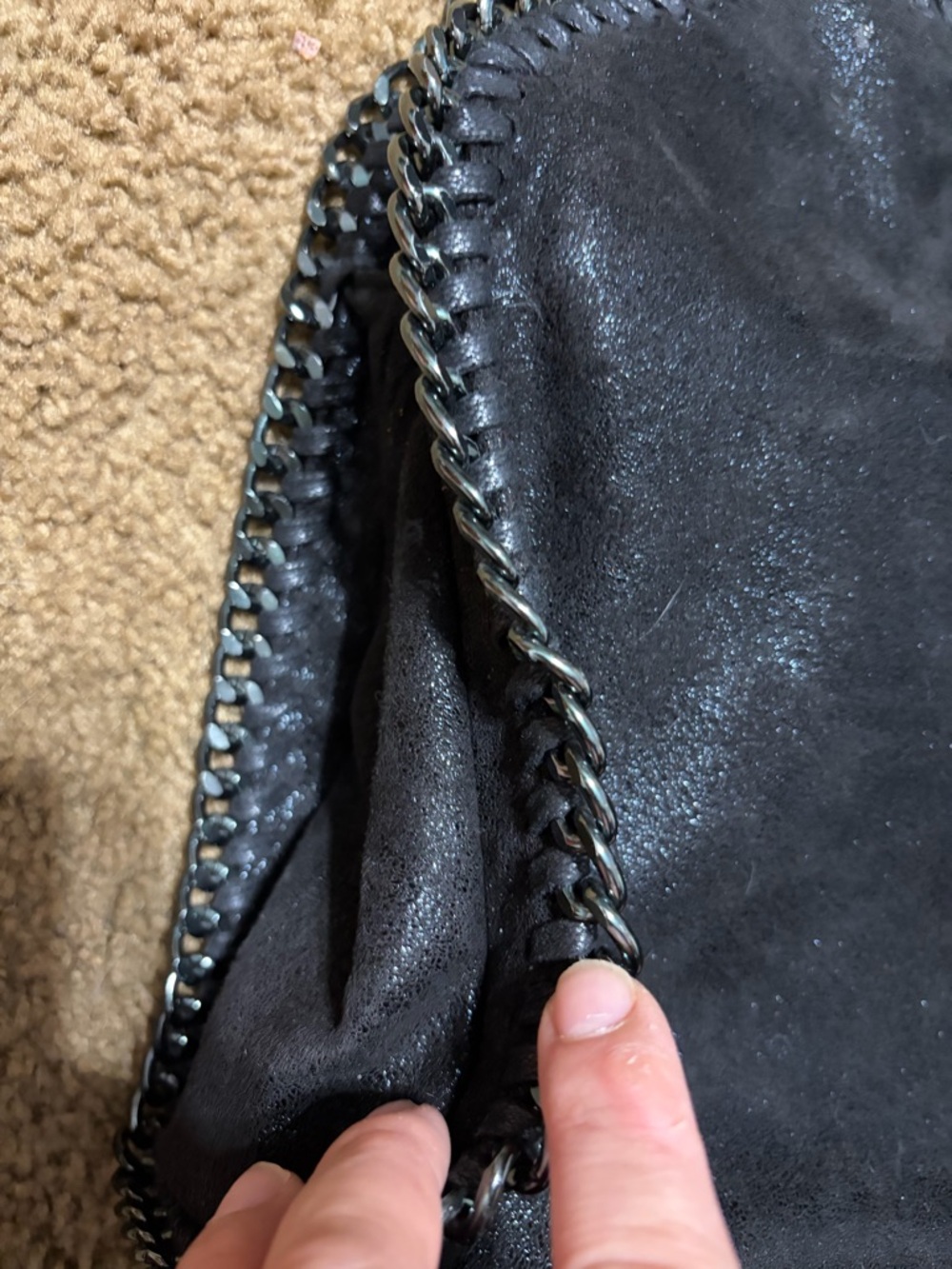 Snails 🐌 Metallic Black Snails Tote Bag with Lead-Tone Chain Detail - Picture 10 of 14